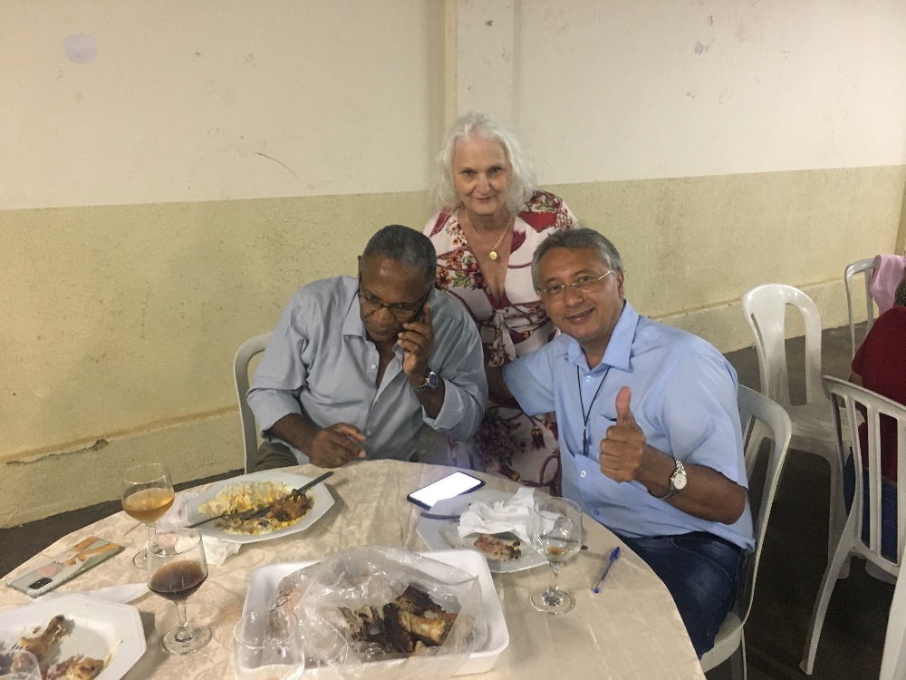 Padre Osvaldo e amigos 